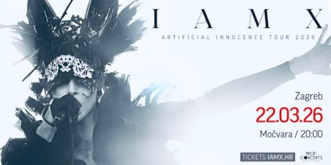 Promotivna fotografija IAMX-a povodom koncerta u Zagrebu 22. ožujka 2026. u klubu Močvara, u sklopu turneje Artificial Innocence.