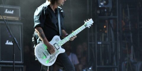 Phil Campbell tijekom nastupa s Motörheadom na Wacken Open Airu 2013.