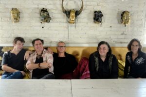 Električni orgazam nastupa u Tvornici kulture povodom 40 godina albuma Distorzija